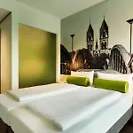 Super 8 By Wyndham