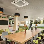 Hotel Super 8 By Wyndham 3*