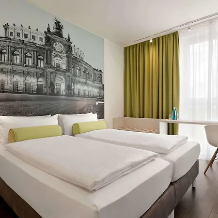 Hotel Super 8 By Wyndham Dresden