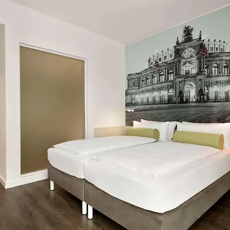 Super 8 By Wyndham 호텔 드레스덴