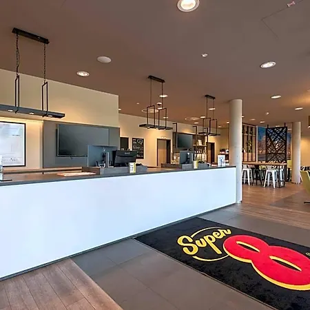 Hotel Super 8 By Wyndham