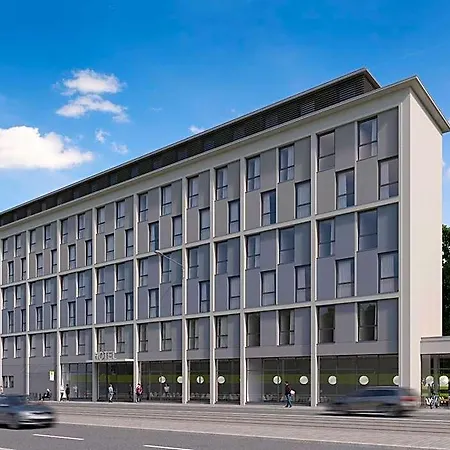 Super 8 By Wyndham Hotel