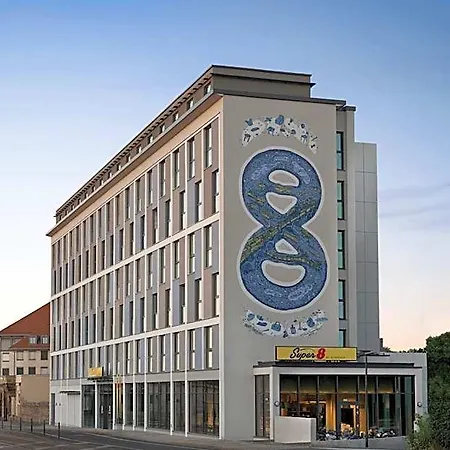 Super 8 By Wyndham Hotel Dresden