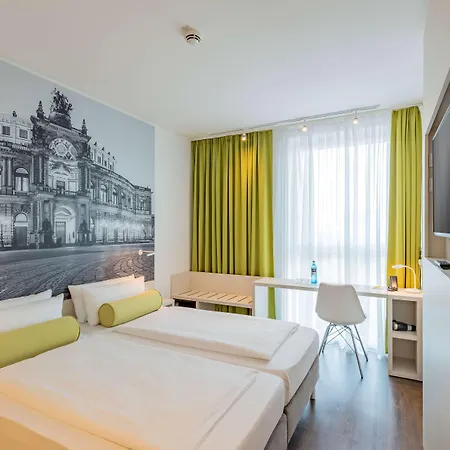 Super 8 By Wyndham 3*