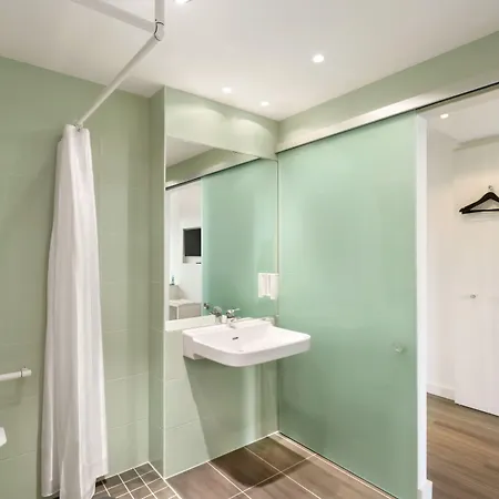 Hotel Super 8 By Wyndham Dresden