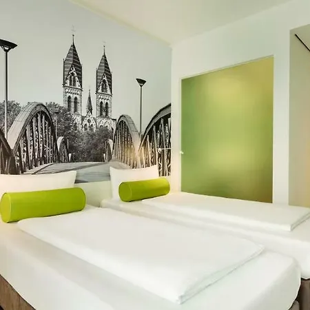 Super 8 By Wyndham 3* Dresden