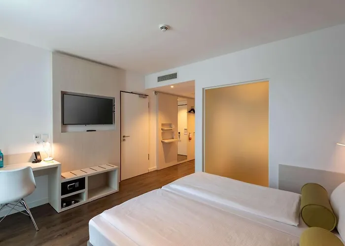 Super 8 By Wyndham 3*