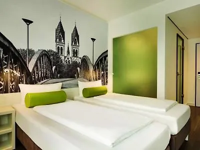 Super 8 By Wyndham 3* Dresde