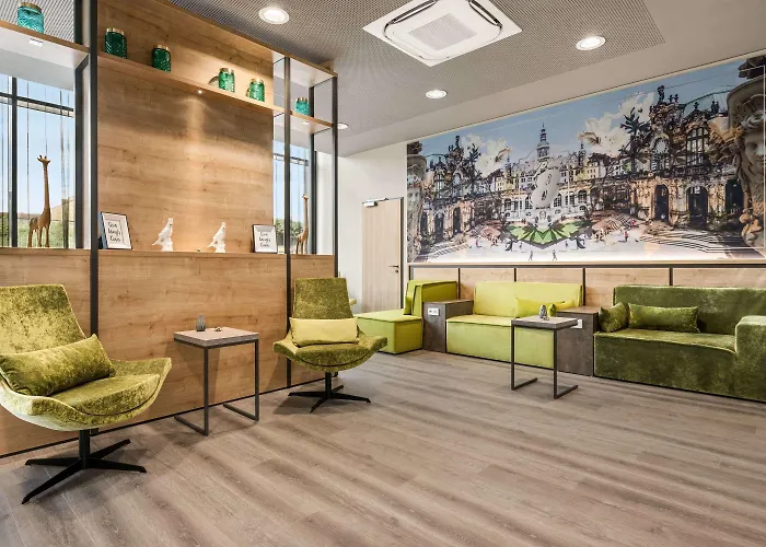 Super 8 By Wyndham Hotel 3*