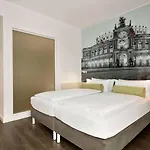 Super 8 By Wyndham Hotell Dresden