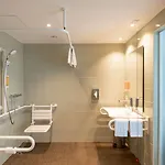 Hotel Super 8 By Wyndham 3*