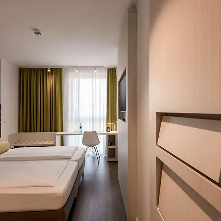 Super 8 By Wyndham 3*