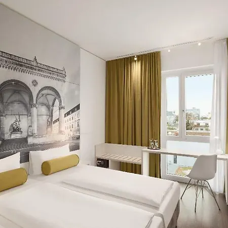 Super 8 By Wyndham Hotel Dresden