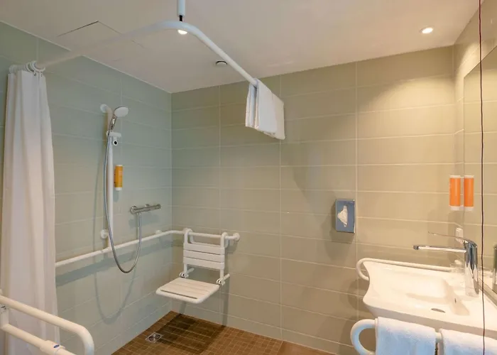Super 8 By Wyndham Dresden