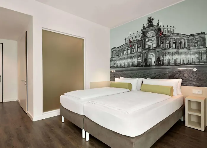 Super 8 By Wyndham Hotel Dresden